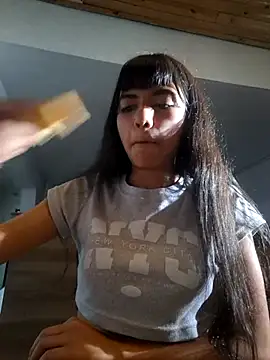 kitty-kryss online show from November 16, 3:11 am