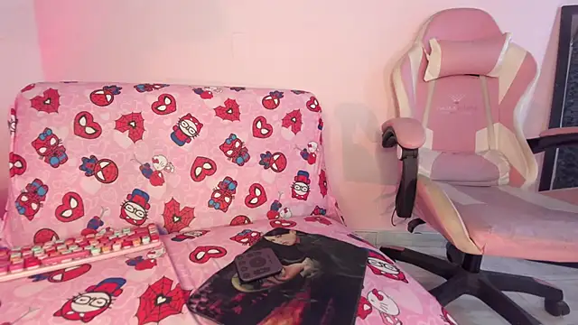 kitty-kryss online show from April 7, 1:46 pm