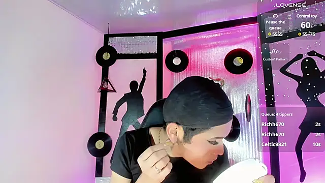 Nathalia Loess online show from March 21, 3:01 am