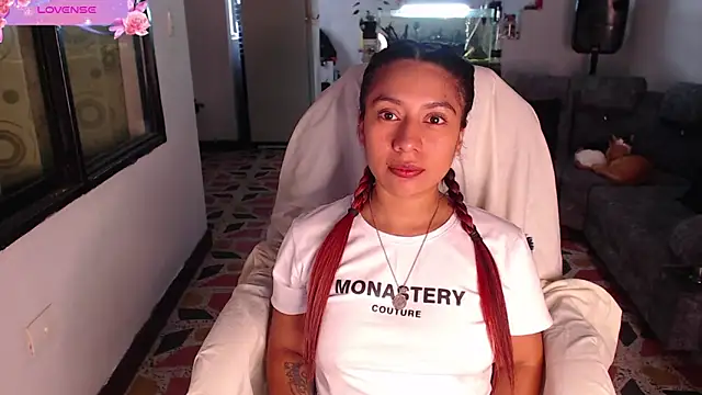 yes0225 online show from November 5, 3:48 pm