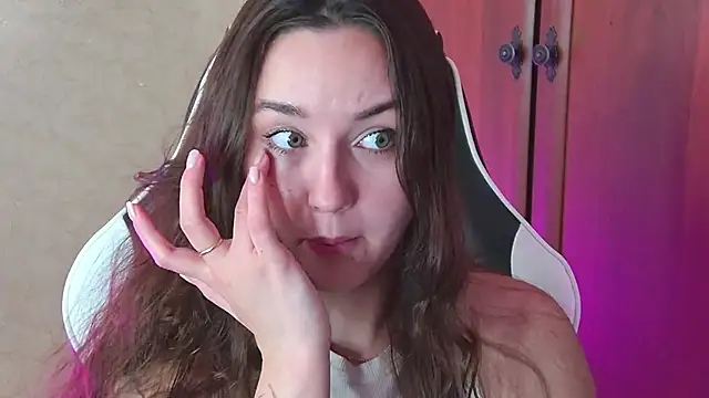 CherryTouss online show from April 18, 7:54 am