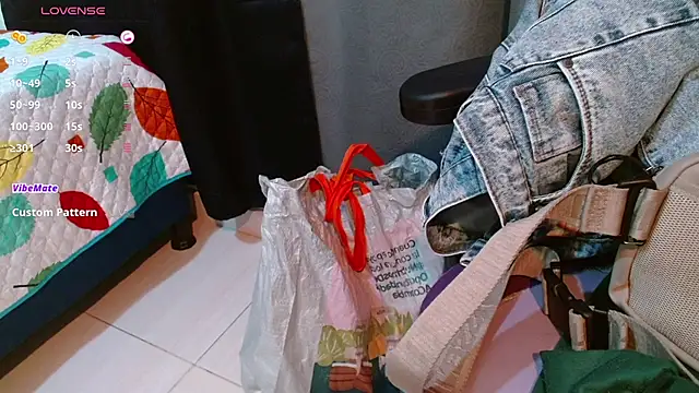 Snapshot of Allison_star1 chatting on November 20, 1:01 pm Allison star1 online show from November 20, 1:01 pm