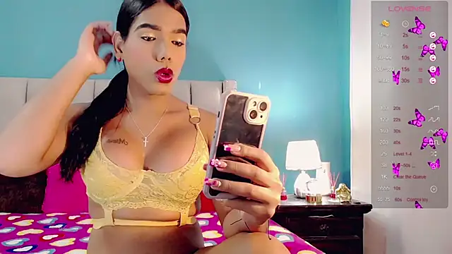 taniababy online show from November 15, 4:44 pm