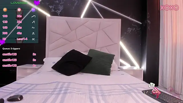 Snapshot of JulietSofia chatting on February 12, 8:08 pm JulietSofia online show from February 12, 8:08 pm