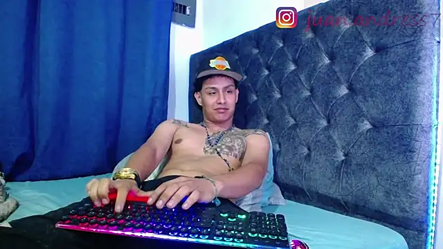 Stone grey1  online show from February 16, 12:09 am