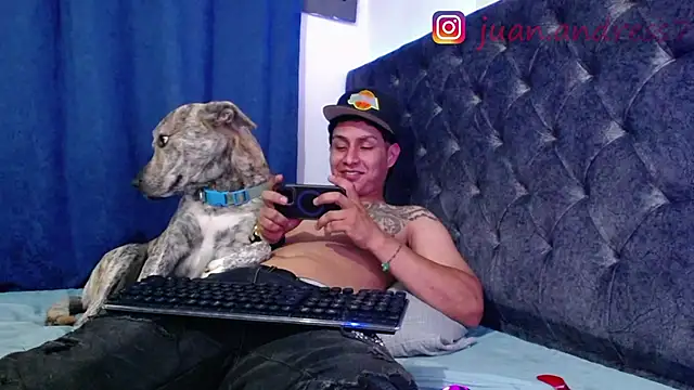 Stone grey1  online show from February 17, 3:59 am