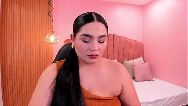 eva sainnt online show from November 4, 6:01 pm