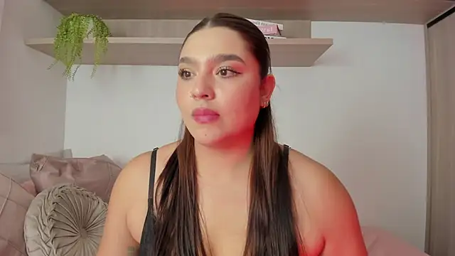 eva sainnt online show from July 18, 1:36 am