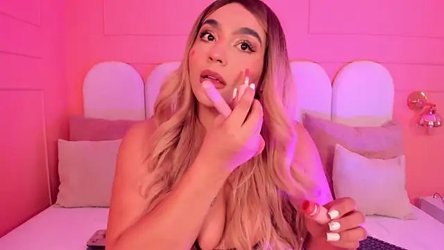 eva sainnt online show from November 22, 5:17 am