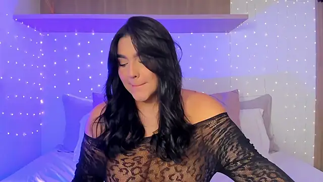 eva sainnt online show from May 21, 11:35 pm