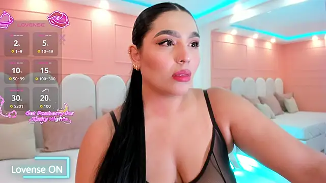 eva sainnt online show from March 8, 7:50 pm