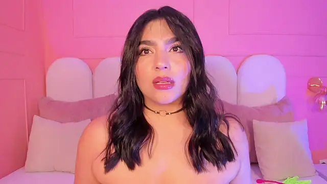 eva sainnt online show from December 20, 4:48 am