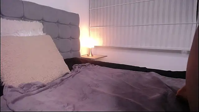 Violet King online show from September 10, 2:38 pm