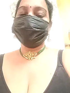 roopatelugu36 online show from March 21, 7:02 pm