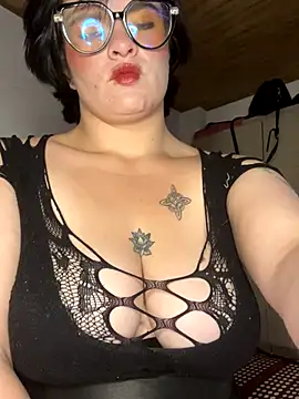 Snapshot of Mistress_Niky_ chatting on September 27, 1:23 am Mistress Niky online show from September 27, 1:23 am