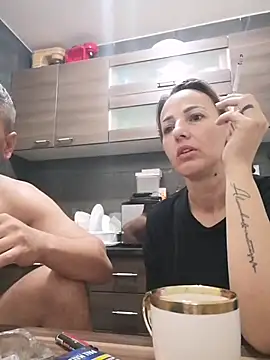 yourflowerpink online show from October 25, 4:44 am