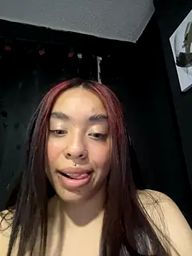 Snapshot of Tracy_KS chatting on November 27, 3:07 am Tracy KS online show from November 27, 3:07 am