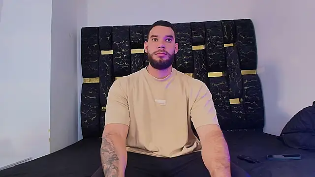 Snapshot of chris_blake__ chatting on November 18, 6:22 pm chris blake online show from November 18, 6:22 pm