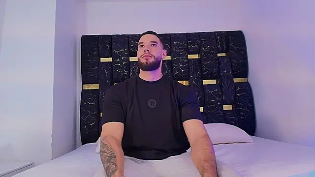 Snapshot of chris_blake__ chatting on November 26, 6:08 pm chris blake online show from November 26, 6:08 pm