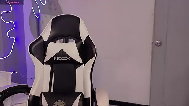 natasha  black online show from January 14, 7:39 pm