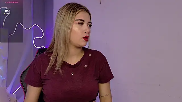 natasha  black online show from February 9, 7:34 pm