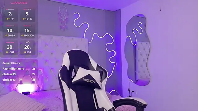 natasha  black online show from November 10, 7:30 pm