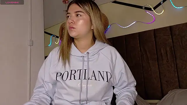 natasha  black online show from January 7, 12:43 pm