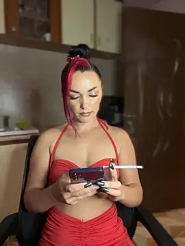 MeganFoxiy online show from November 6, 5:33 am