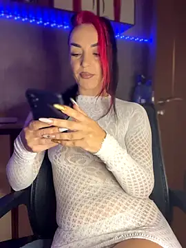 MeganFoxiy online show from December 22, 5:29 am