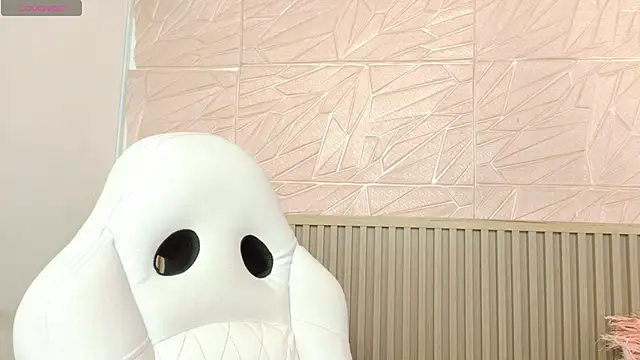 Gaviluc  online show from October 31, 11:29 am