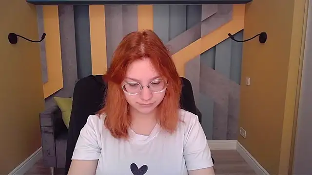 AngelinaLow online show from March 15, 6:31 am