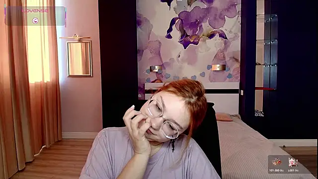 AngelinaLow online show from December 19, 12:29 pm