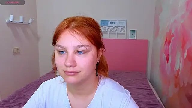 AngelinaLow online show from May 29, 11:27 am