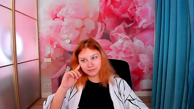 AngelinaLow online show from March 31, 1:02 pm