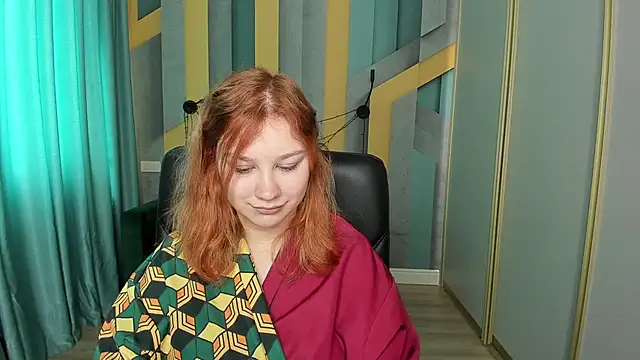 AngelinaLow online show from March 21, 12:31 pm