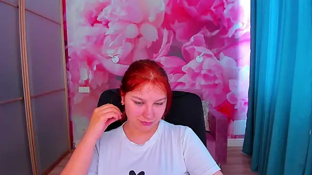 AngelinaLow online show from May 30, 11:27 am