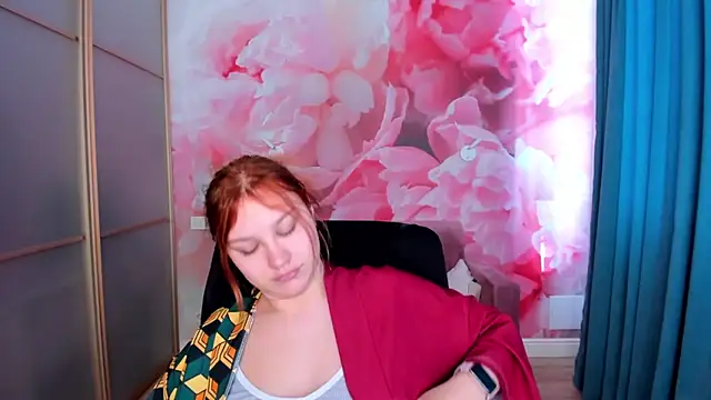 AngelinaLow online show from March 20, 12:39 pm