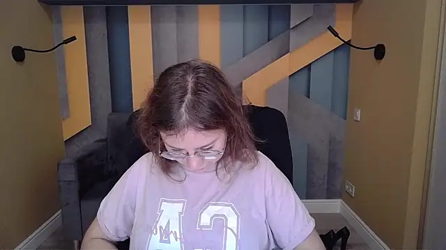 AngelinaLow online show from November 23, 6:23 am