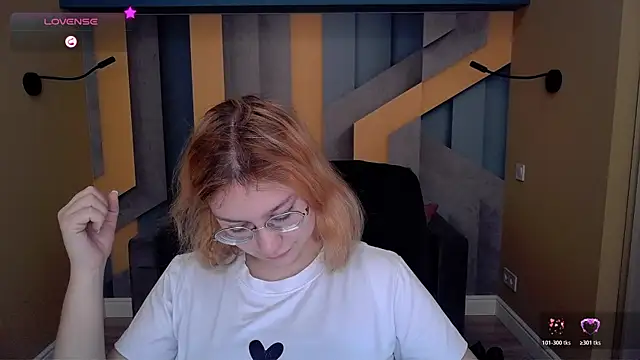 AngelinaLow online show from January 12, 12:34 pm