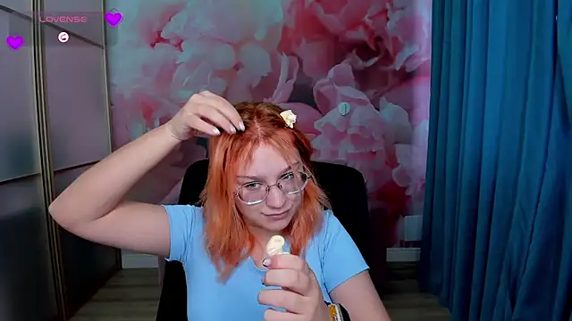 AngelinaLow online show from November 27, 12:27 pm