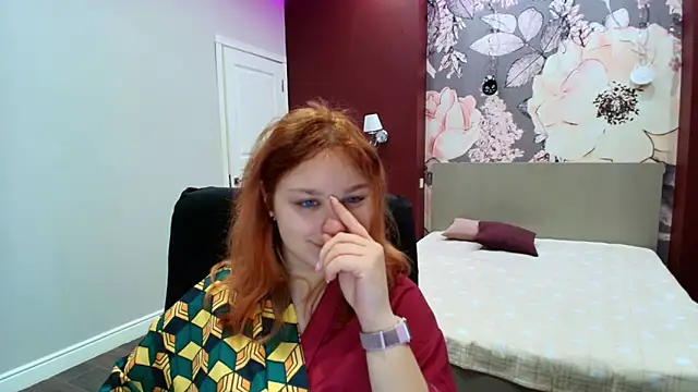 AngelinaLow online show from March 22, 6:37 am