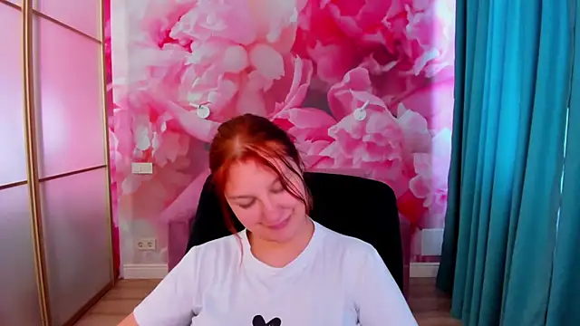AngelinaLow online show from June 1, 11:32 am