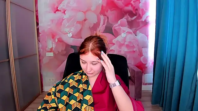 AngelinaLow online show from March 24, 12:27 pm