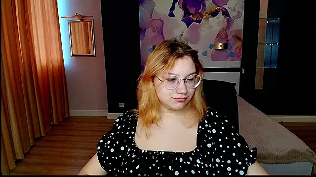 AngelinaLow online show from March 3, 12:23 pm