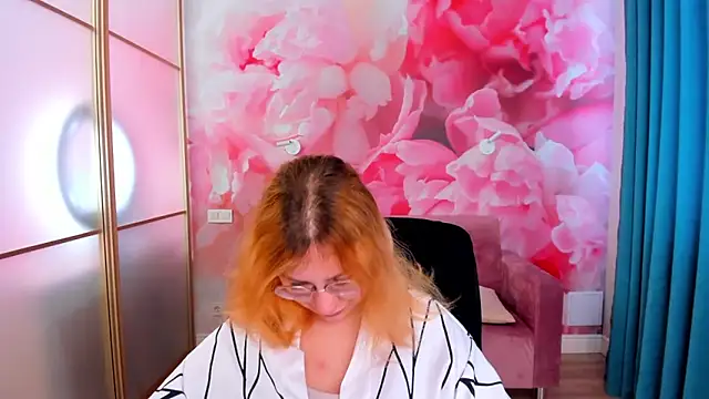 AngelinaLow online show from February 17, 12:24 pm