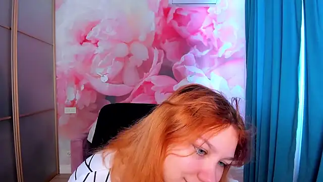 AngelinaLow online show from April 19, 5:30 am