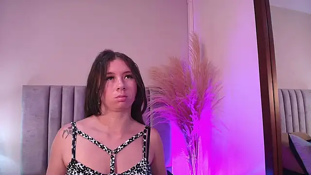 Snapshot of BeckyVidal chatting on November 28, 6:08 pm BeckyVidal online show from November 28, 6:08 pm