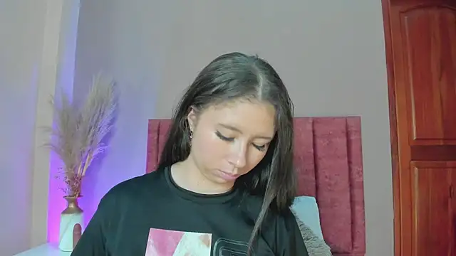 Snapshot of BeckyVidal chatting on November 7, 12:26 am BeckyVidal online show from November 7, 12:26 am