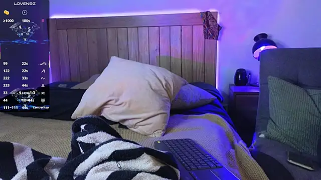 Xander Card online show from September 12, 4:12 am