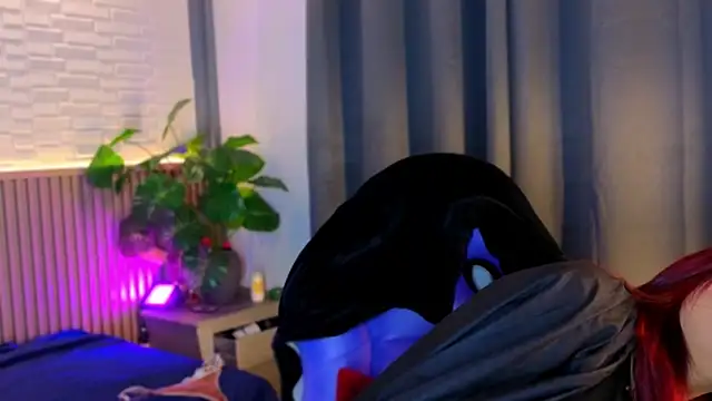 TiffanyWalk online show from November 14, 11:36 am